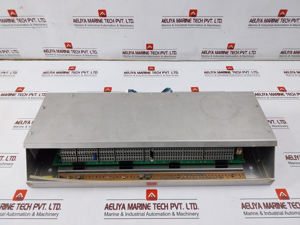 York 1606-001 Mission Local Panel