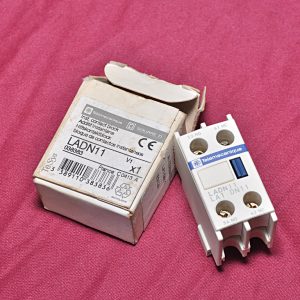 Lot of 2x telemecanique ladn11 la1 dn11 auxiliary contact block