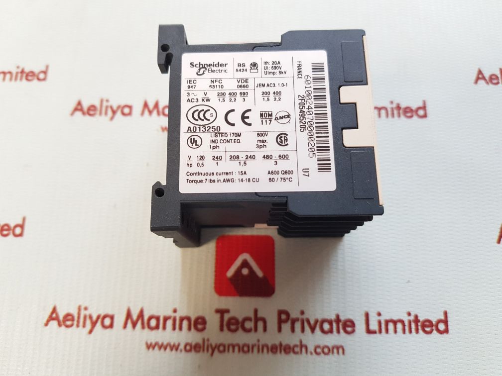 Telemecanique/Schneider Electric Lc1K0601U7 Contactor 20A 690V - Image 3