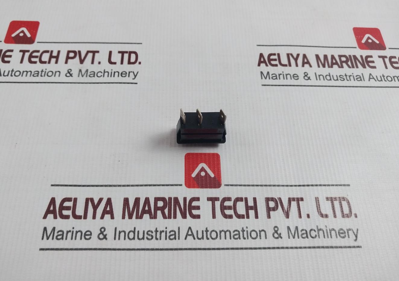 Arcolectric C1522at Rocker Switch 250v - Image 4