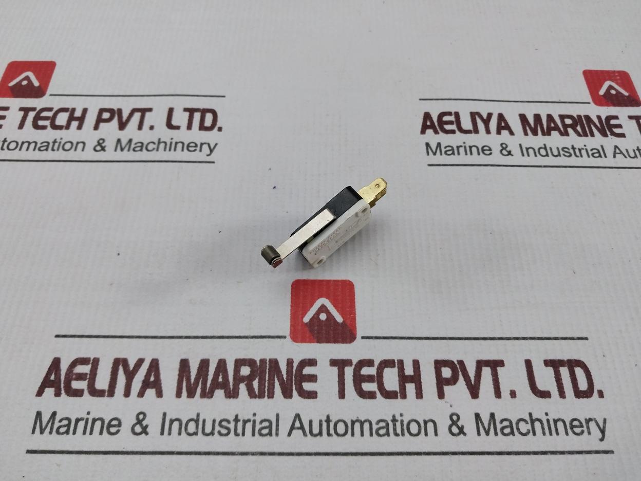 Cherry E21-50k Limit Switch 125 V - Image 3