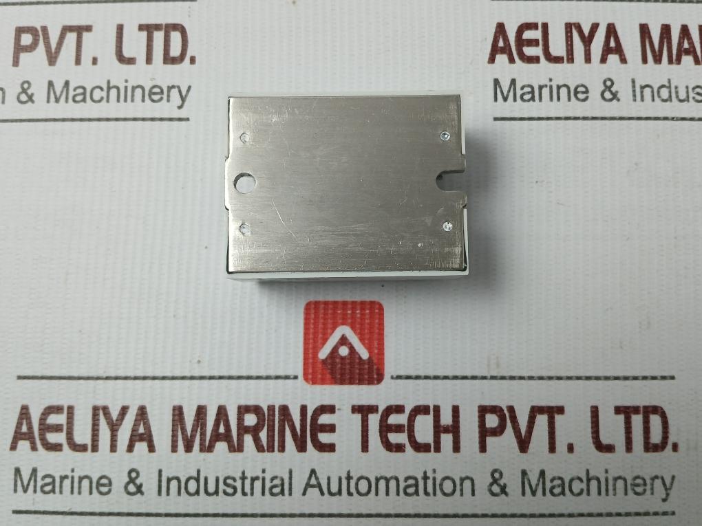 Crouzet 84134020 Solid State Relay 280 V - Image 4