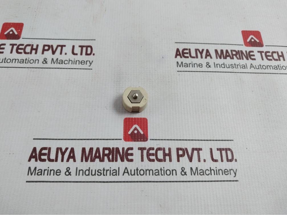 Hkl 25a Diazed Fitting Screw - Image 4