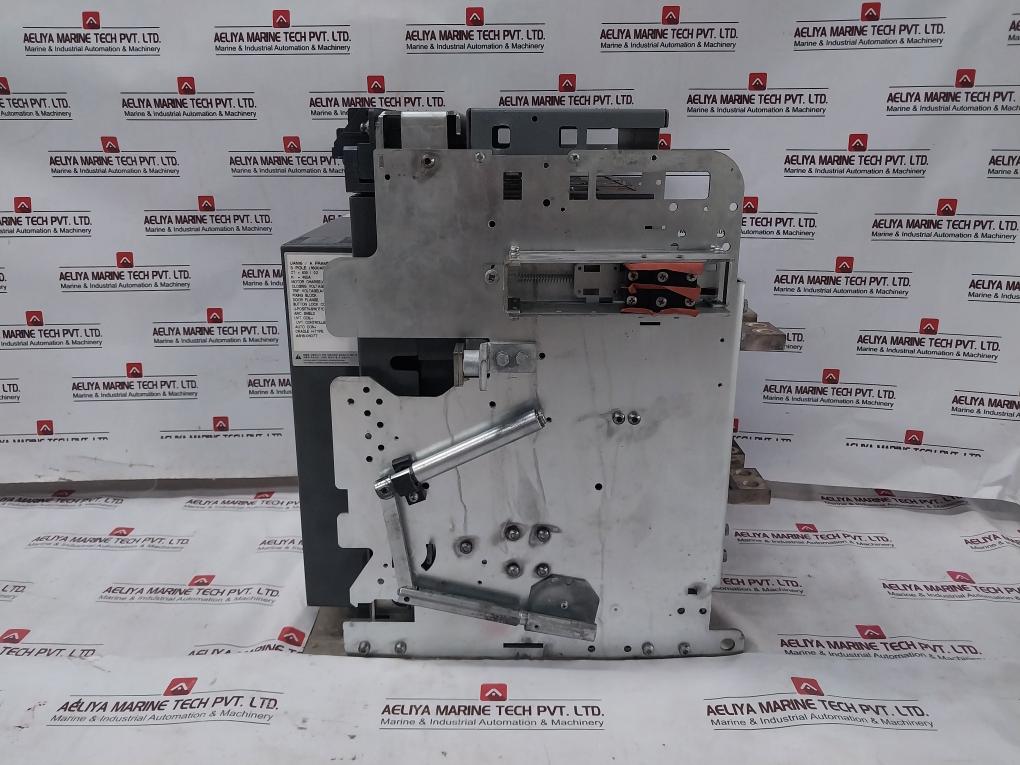 Hyundai Uan16a3b M1c1s168t 3-Pole Air Circuit Breaker 1000v - Image 4