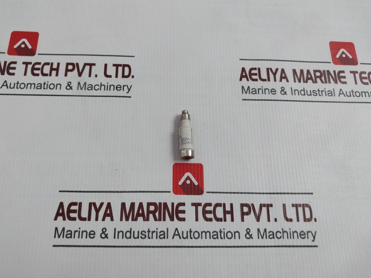 Izlake 2a Bottle Fuse 380v