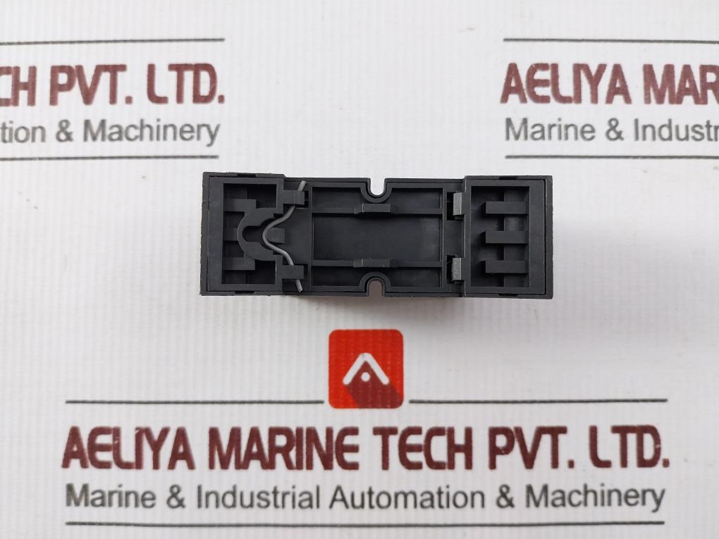 Relpol Gzt4 Relay Socket 300v - Image 4