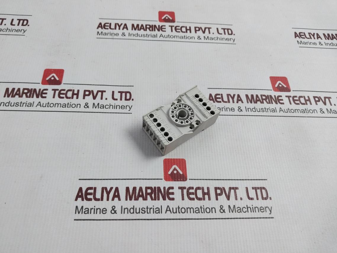 Relpol Pz-11 Relay Base - Image 3