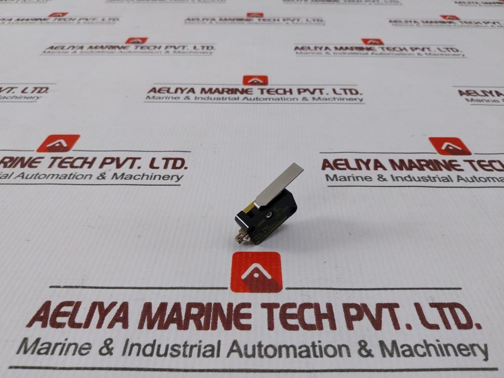 Saia Xg3-J23 Micro Switch 250v - Image 3