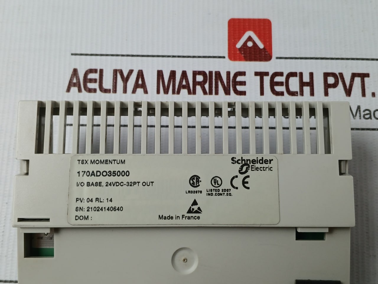 Schneider Electric 170ado35000 Output Module 24v - Image 5