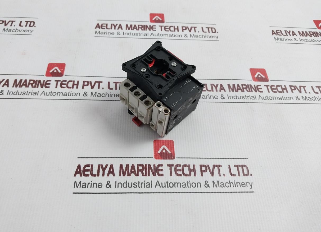 Schneider Electric V0 Switch Body 690v - Image 3