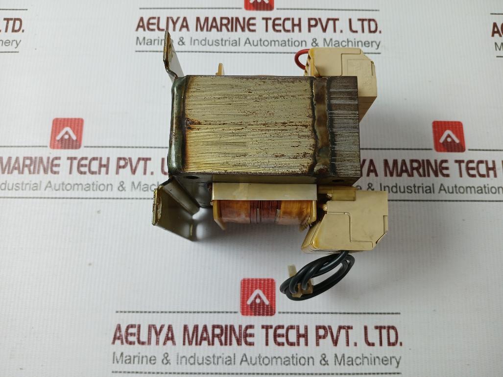 Siemens 4am3841-8ac40-0c Current Transformer 550v - Image 4