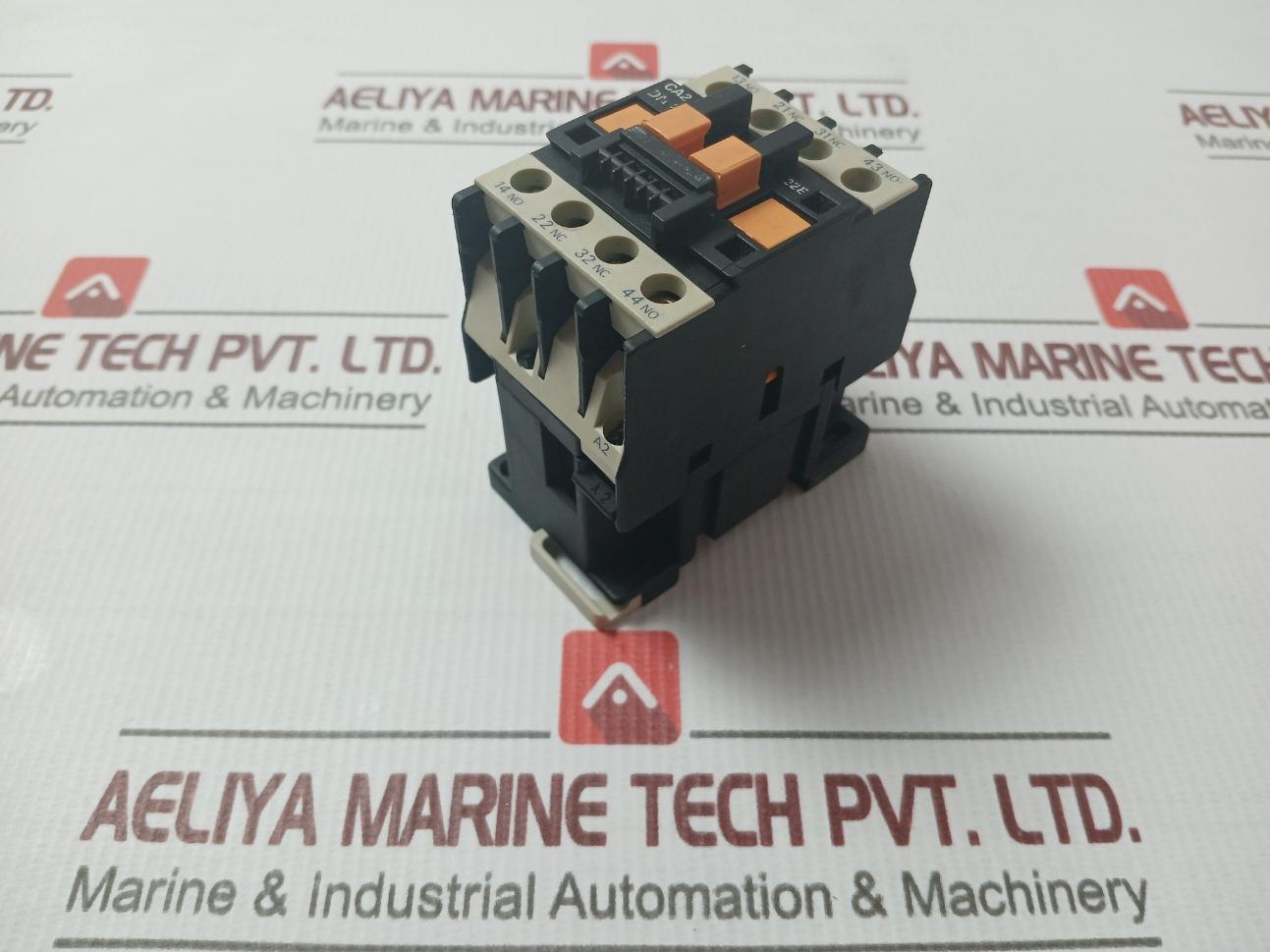 Telemecanique Ca2 Dn22 Control Relay 600vac - Image 3