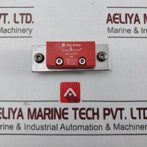 Allen-Bradley Ip 67 Guardmaster Actuator With Safety Interlock Switch