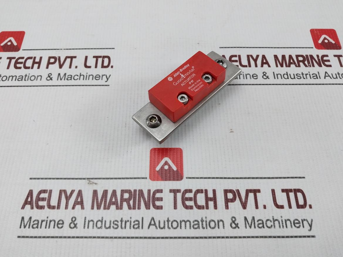 Allen-Bradley Ip 67 Guardmaster Actuator With Safety Interlock Switch - Image 3