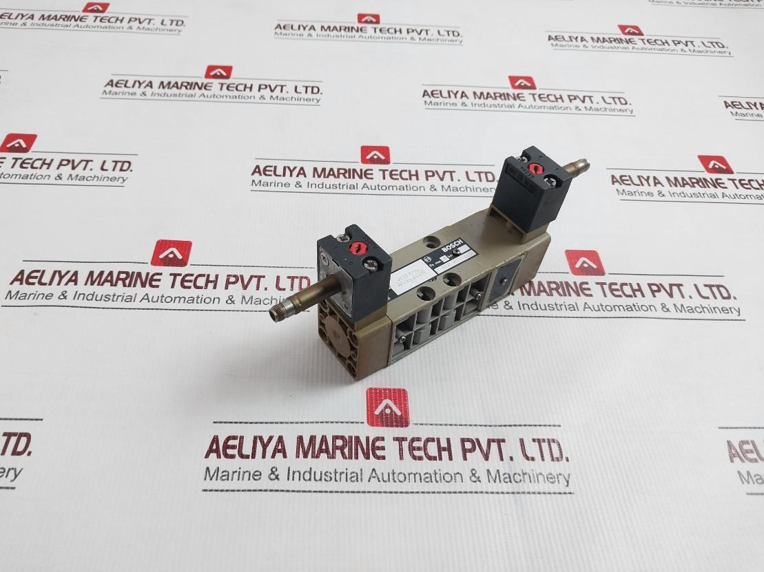 Bosch 0 820 027 002 Solenoid Valve - Image 3