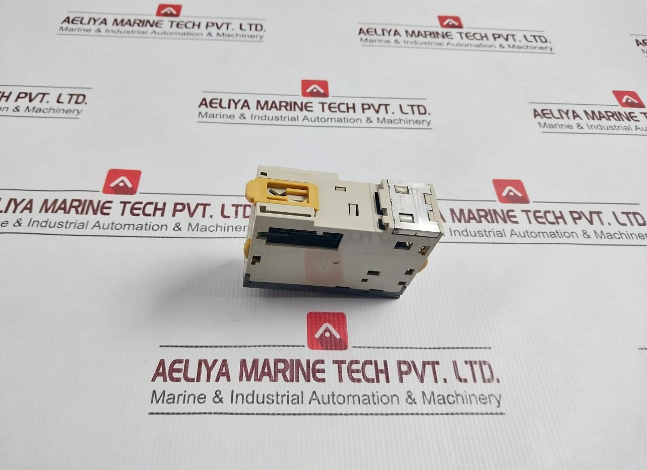 Omron Cj1m-Cpu12 Programmable Logic Controller - Image 4