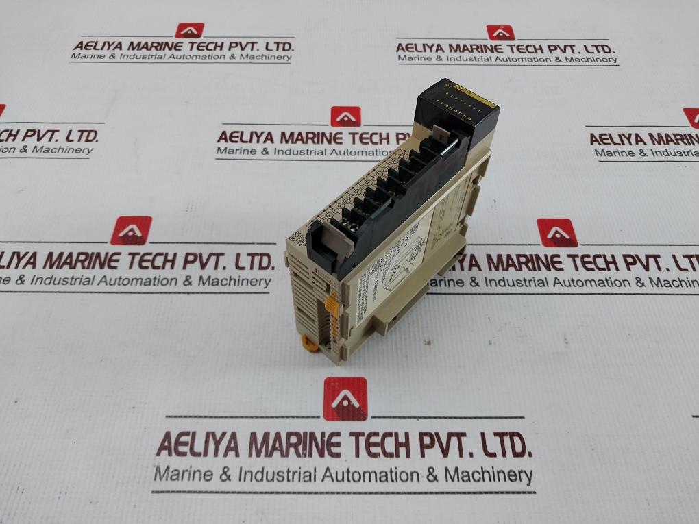 Omron Cqm1-Od214 Digital Output Module 94v - Image 3