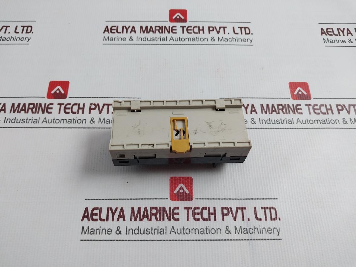 Omron Drt2-Id16 Remote I/O Terminal Module 24v - Image 4