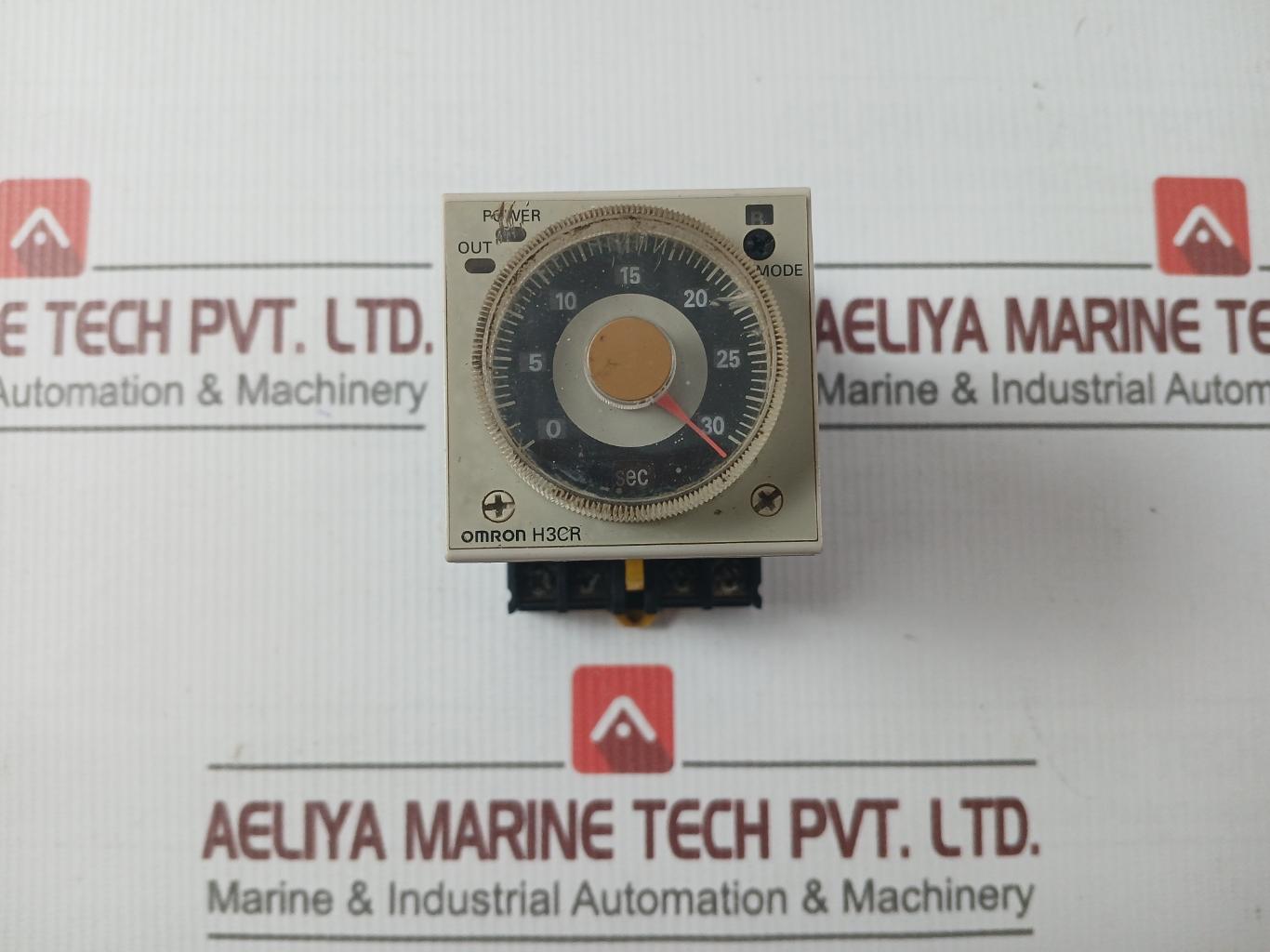 Omron H3cr-A Timer Relay 250v