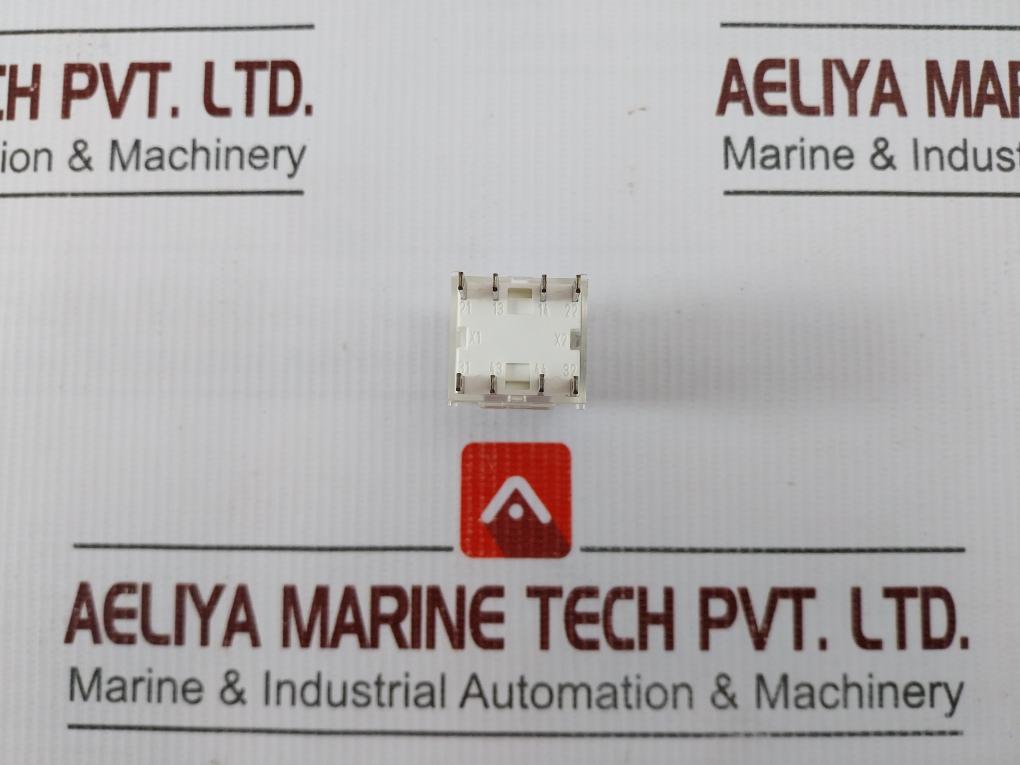 Schlegel At2 Momentary Contact Block 300v - Image 4