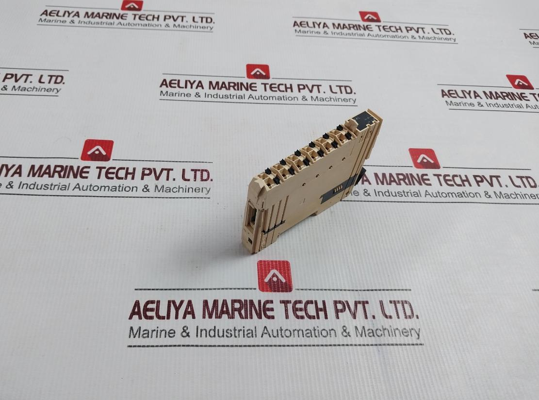 Schneider Electric Tm5sai4l Analog Input Module 24v - Image 3