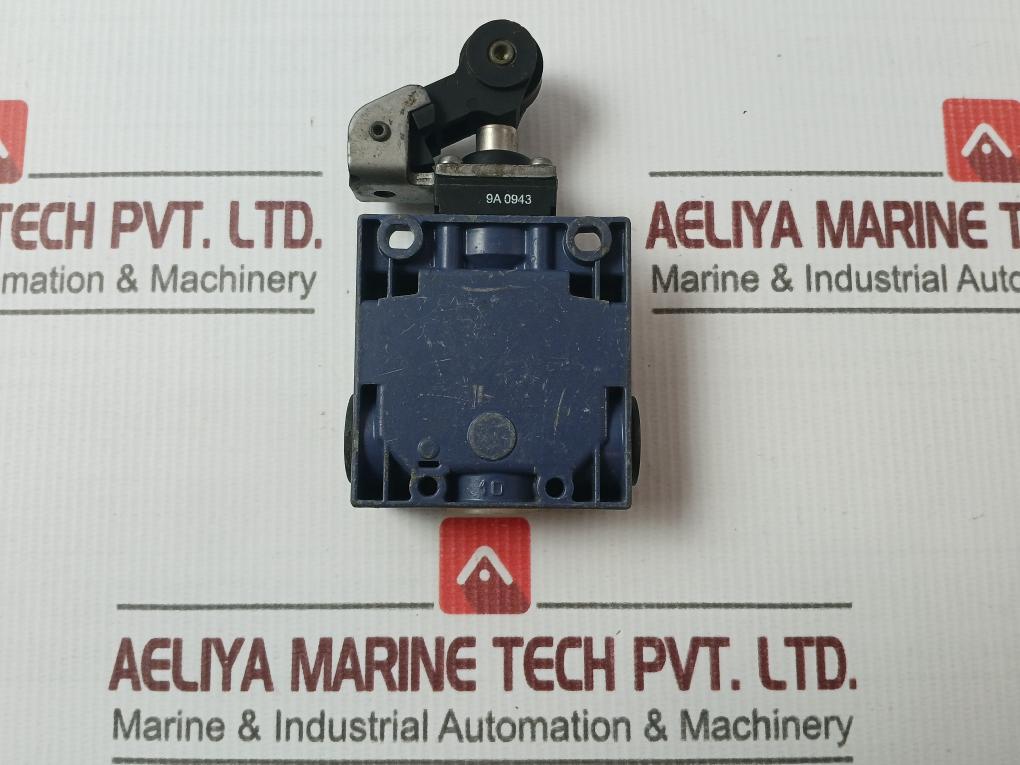 Telemecanique Xck-M Limit Switch 500v - Image 4