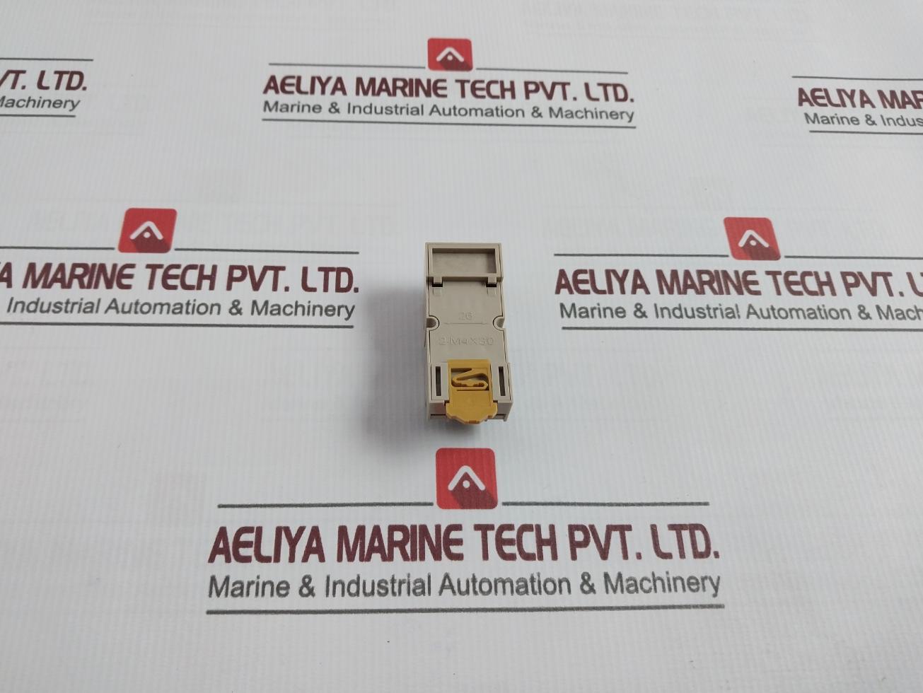 Omron Pyf14a-N Relay Socket Din Rail 250v - Image 4