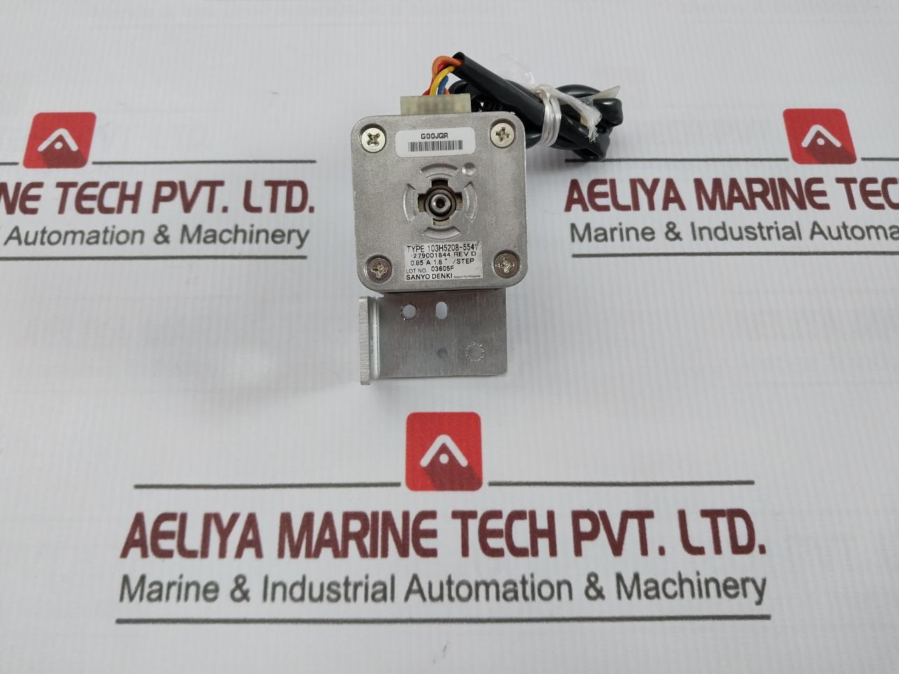 Sanyo Denki 103h5208-5541 Stepper Motor - Image 4