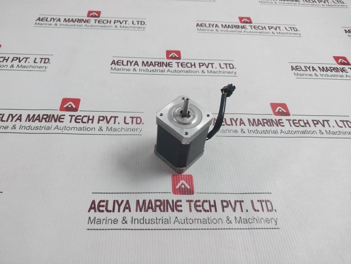 Sanyo Denki 103h5212-4543 2-Phase Hybrid Stepper Motor - Image 3