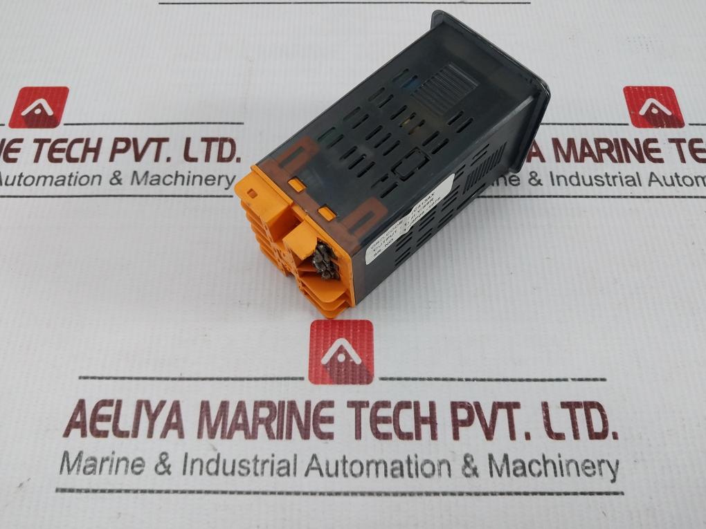 Selec Tc513ax Temperature Controller 270v - Image 3