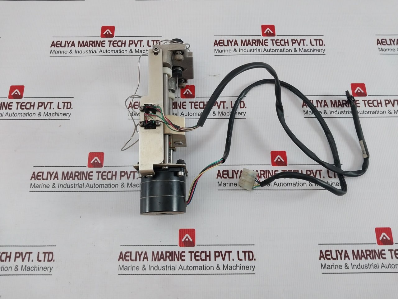 Waters 700002791 2 Phase Stepping Motor - Image 6