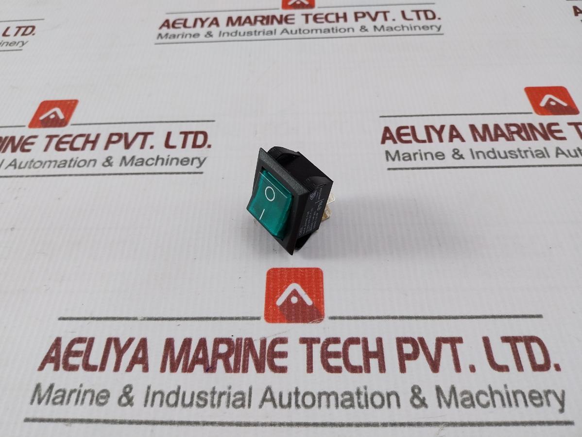 Arcolectric .1353.. Rocker Switch 250v - Image 3