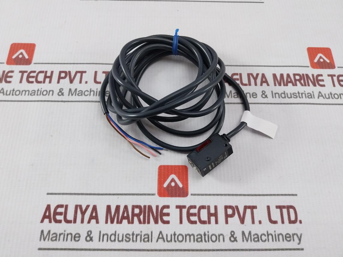 Omron E3s-Bd61 Photoelectric Switch 24v - Image 4