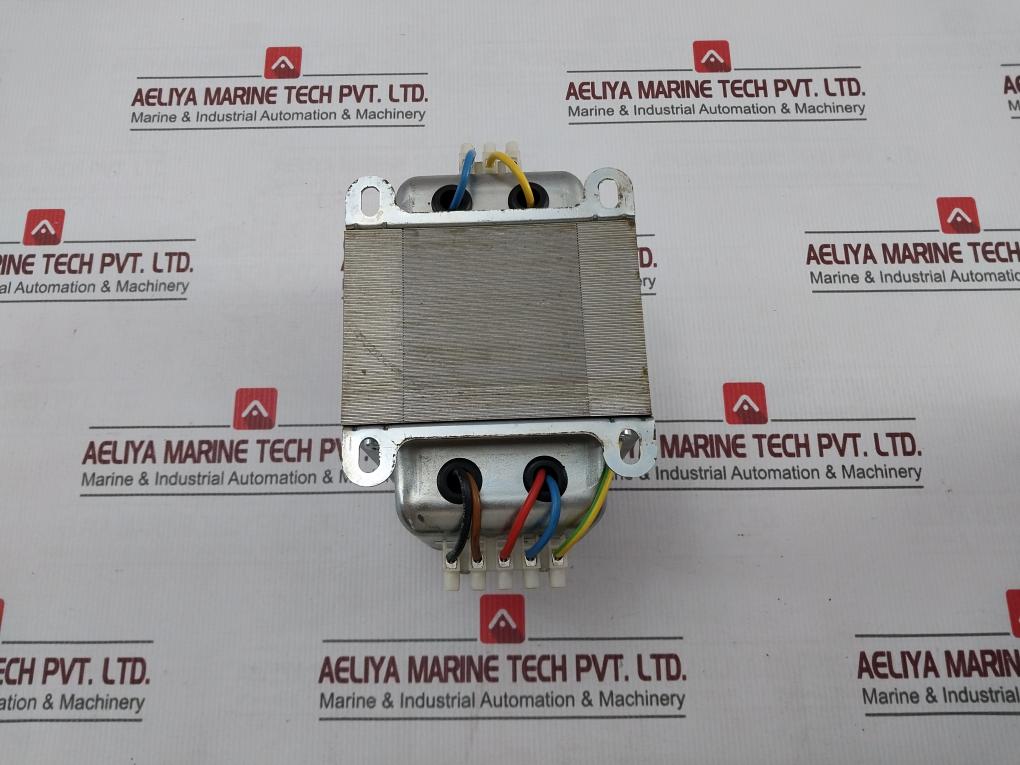 Rs 504-206 Enclosed Auto Transformer 240v - Image 4