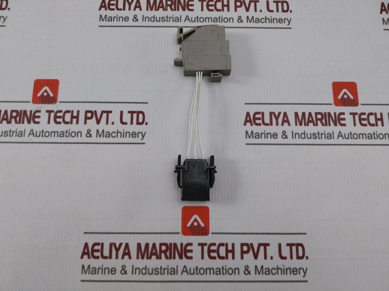 Schneider Electric E103955 Circuit Breaker Accessory