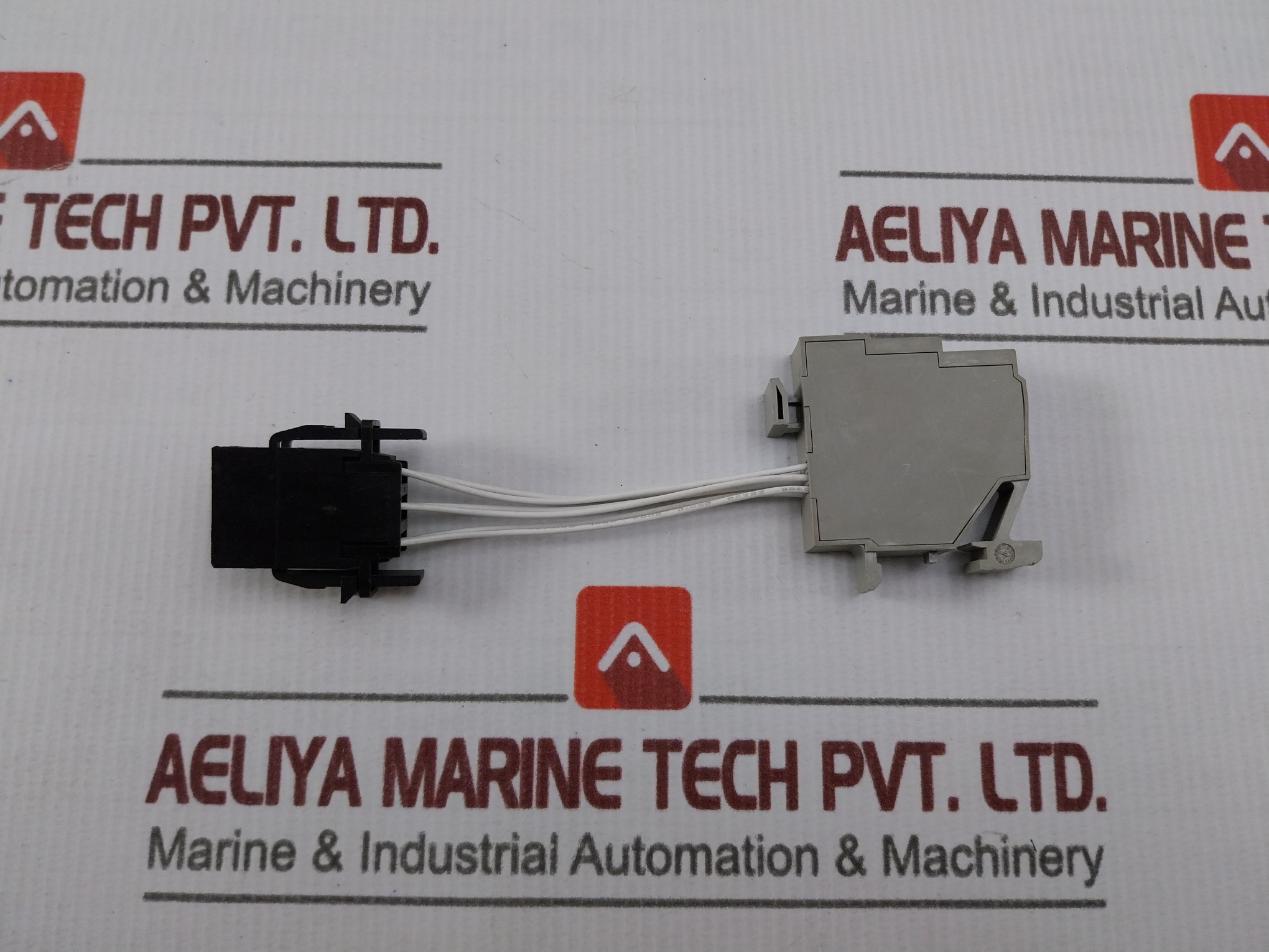 Schneider Electric E103955 Circuit Breaker Accessory - Image 4