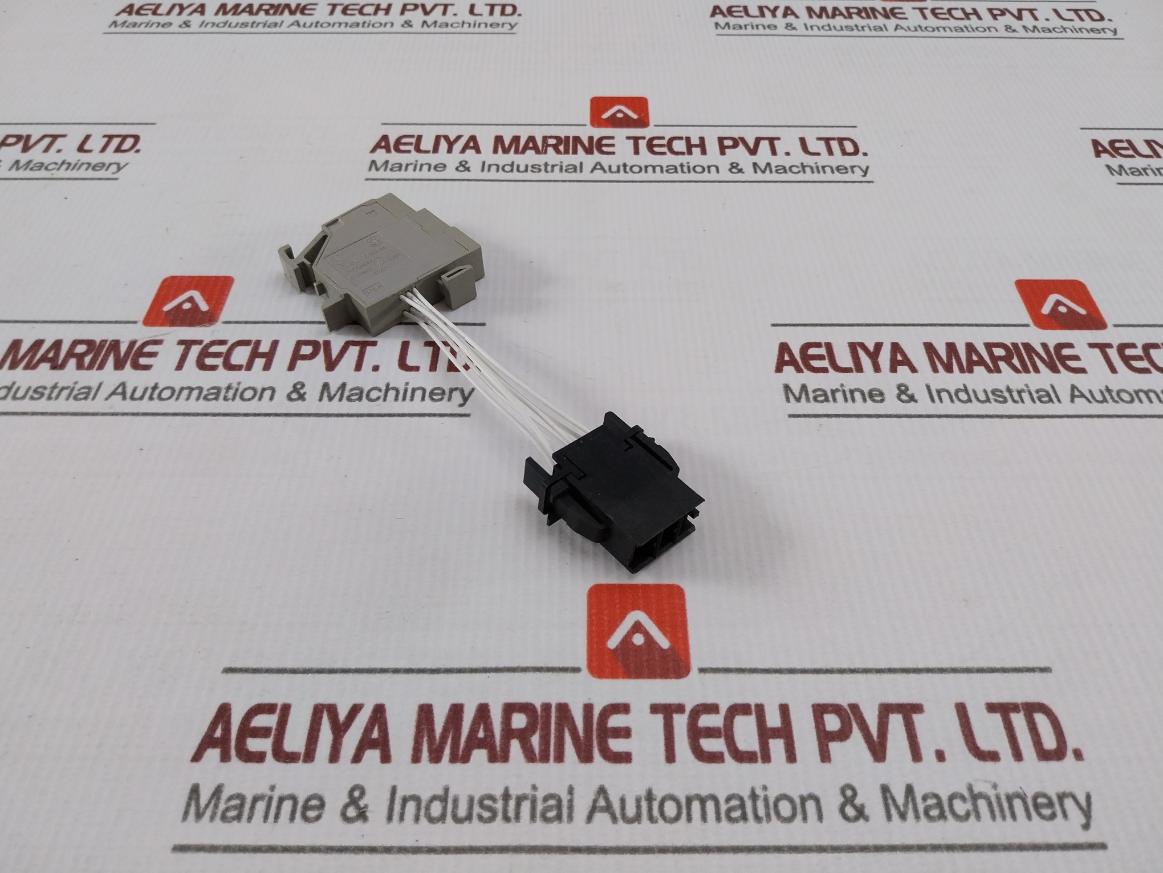 Schneider Electric E103955 Circuit Breaker Accessory - Image 3