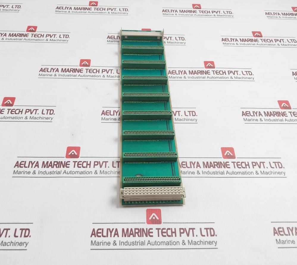 Siemens 811 0255 01 A Card Rack Printed Circuit Board - Image 3