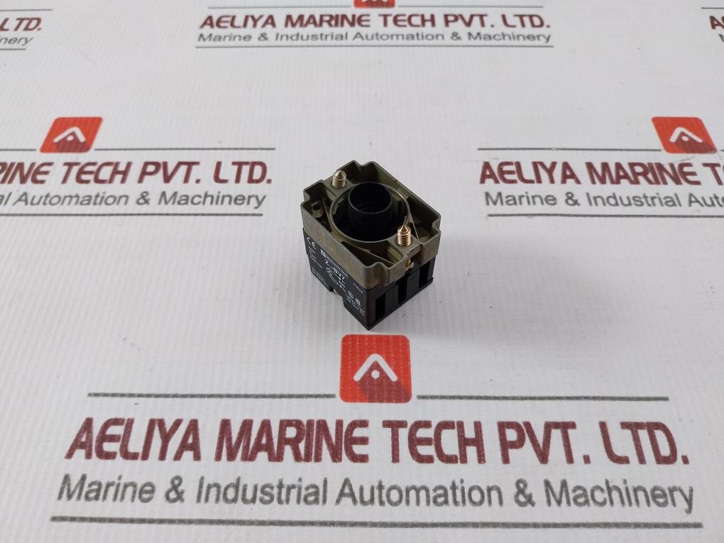 Telemecanique Zb2 Bv7 Body For Pilot Light 230v - Image 3