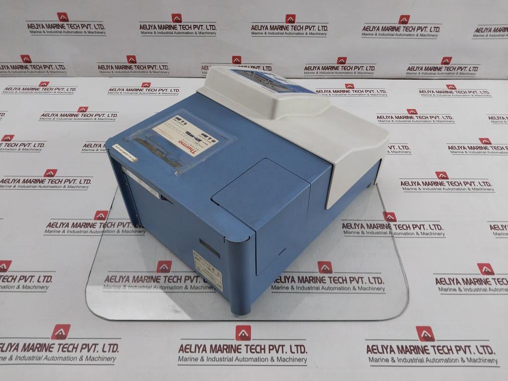 Thermo Fisher Scientific 357 Microplate Photometer - Image 3