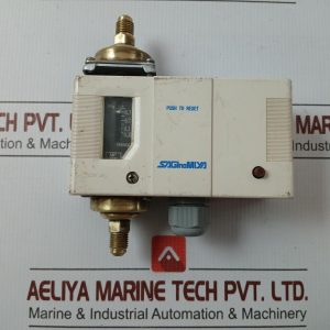 Saginomiya Pressure Switch 100v