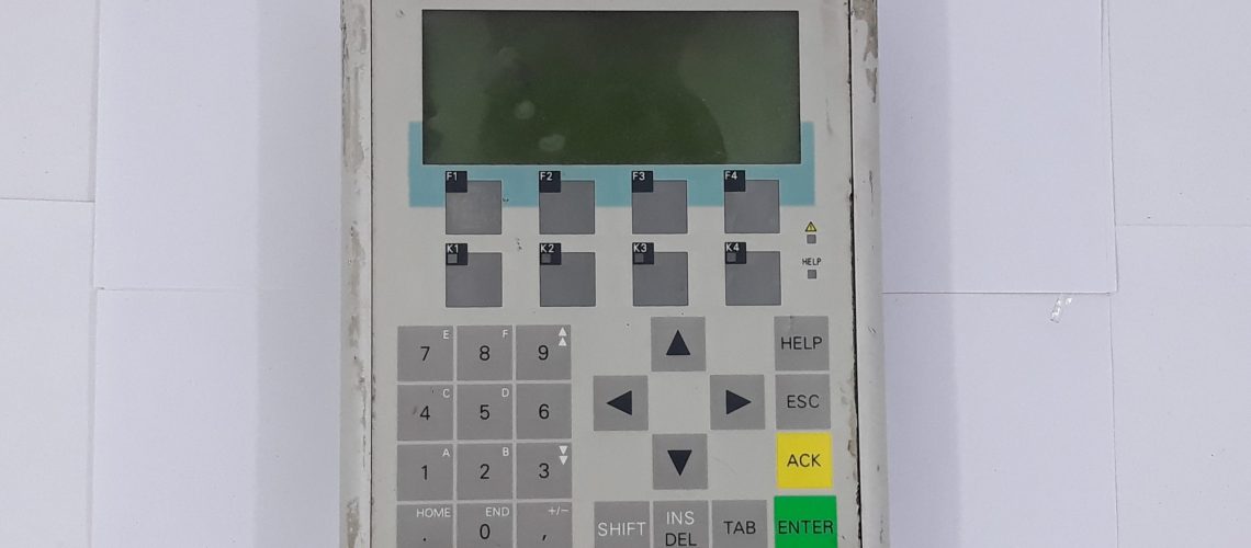 SIEMENS SIMATIC OPERATOR PANEL OP77A 6AV6 641-0BA11-0AX1