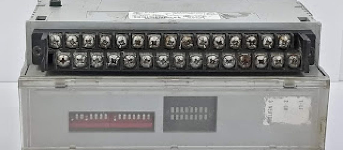 ALLEN BRADLEY 1791-BAC I/O MODULE