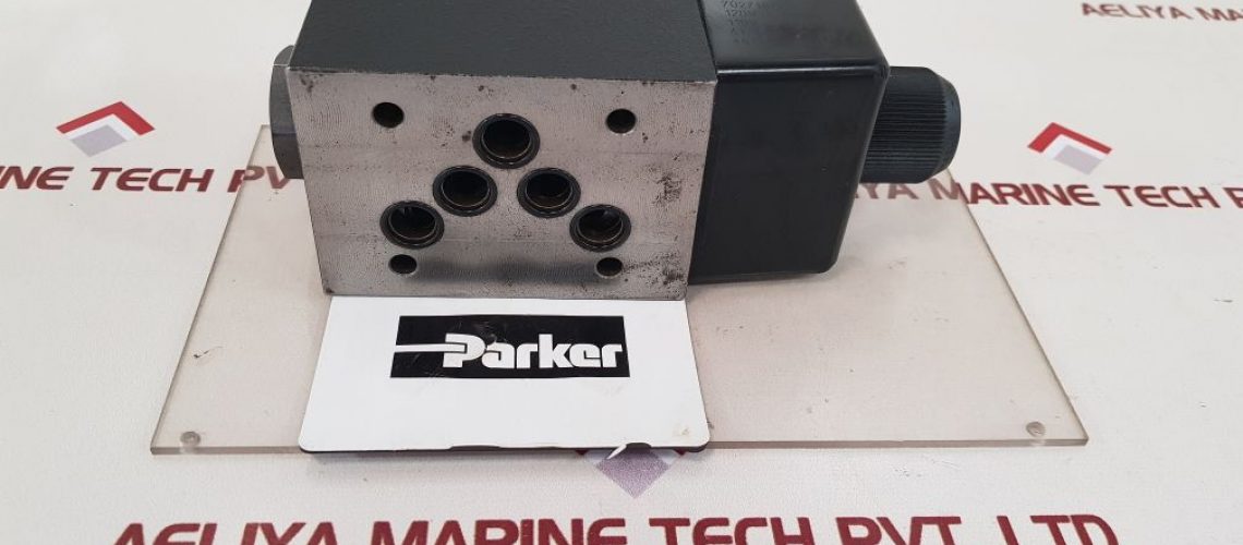 PARKER 4D02 3151 0101 D1W30 SOLENOID DIRECTIONAL VALVE