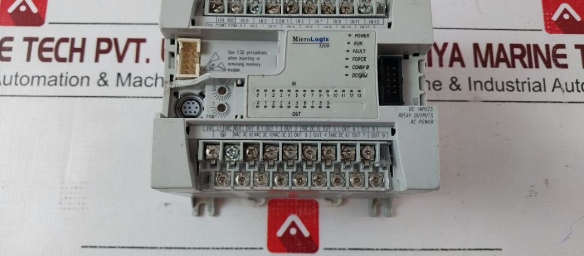 ALLEN-BRADLEY 1762-L24BWA MICROLOGIX 1200 CONTROLLER SER C -9378 (2)