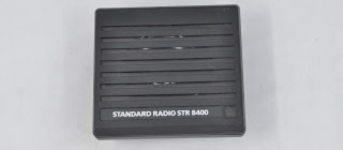 STANDARD RADIO STR 8400